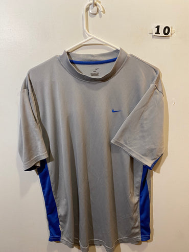 Men’s M Nike Shirt