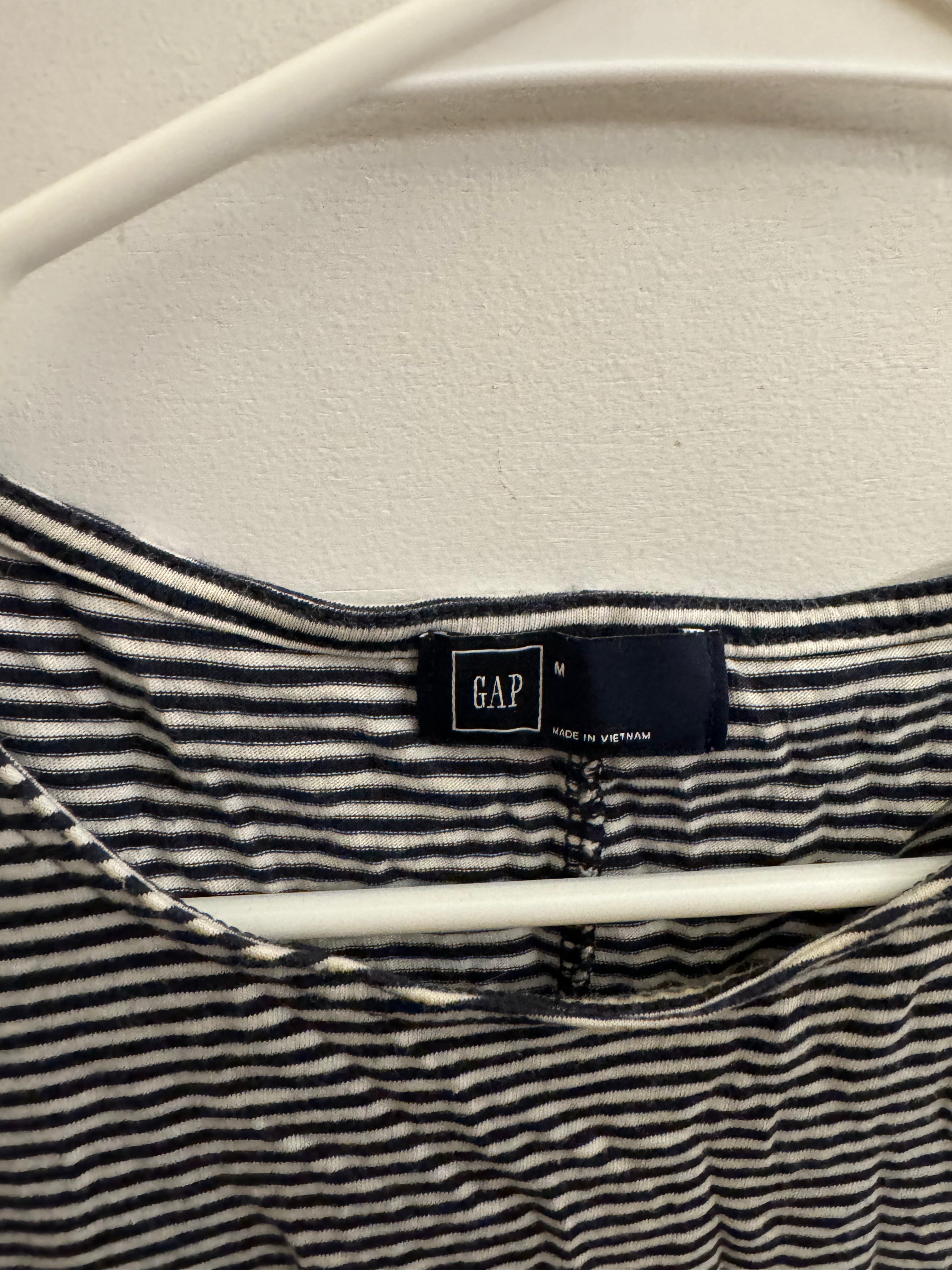 Women’s M As Is Gap Dress