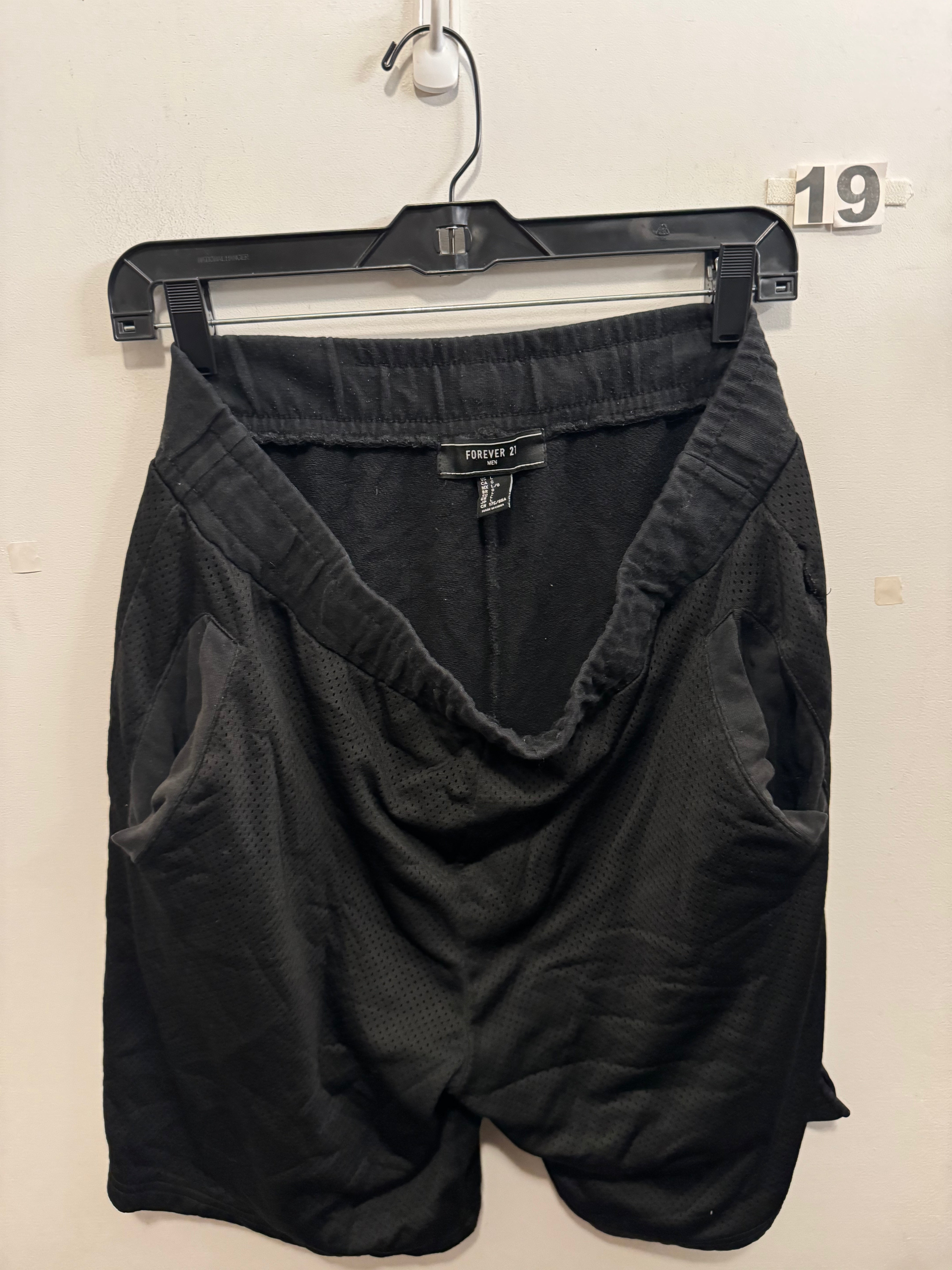 Men’s L Forever 21 Shorts