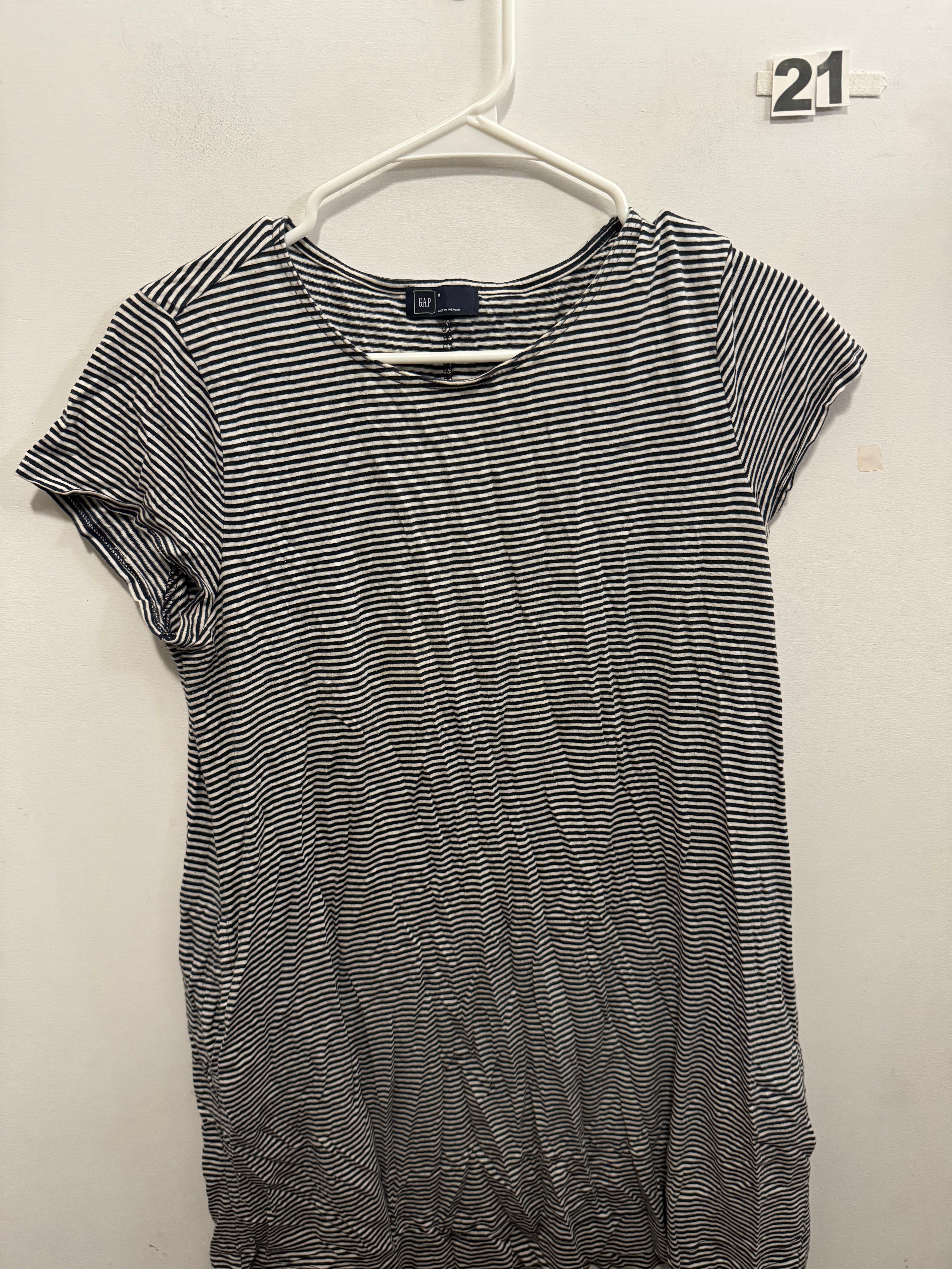 Women’s M As Is Gap Dress