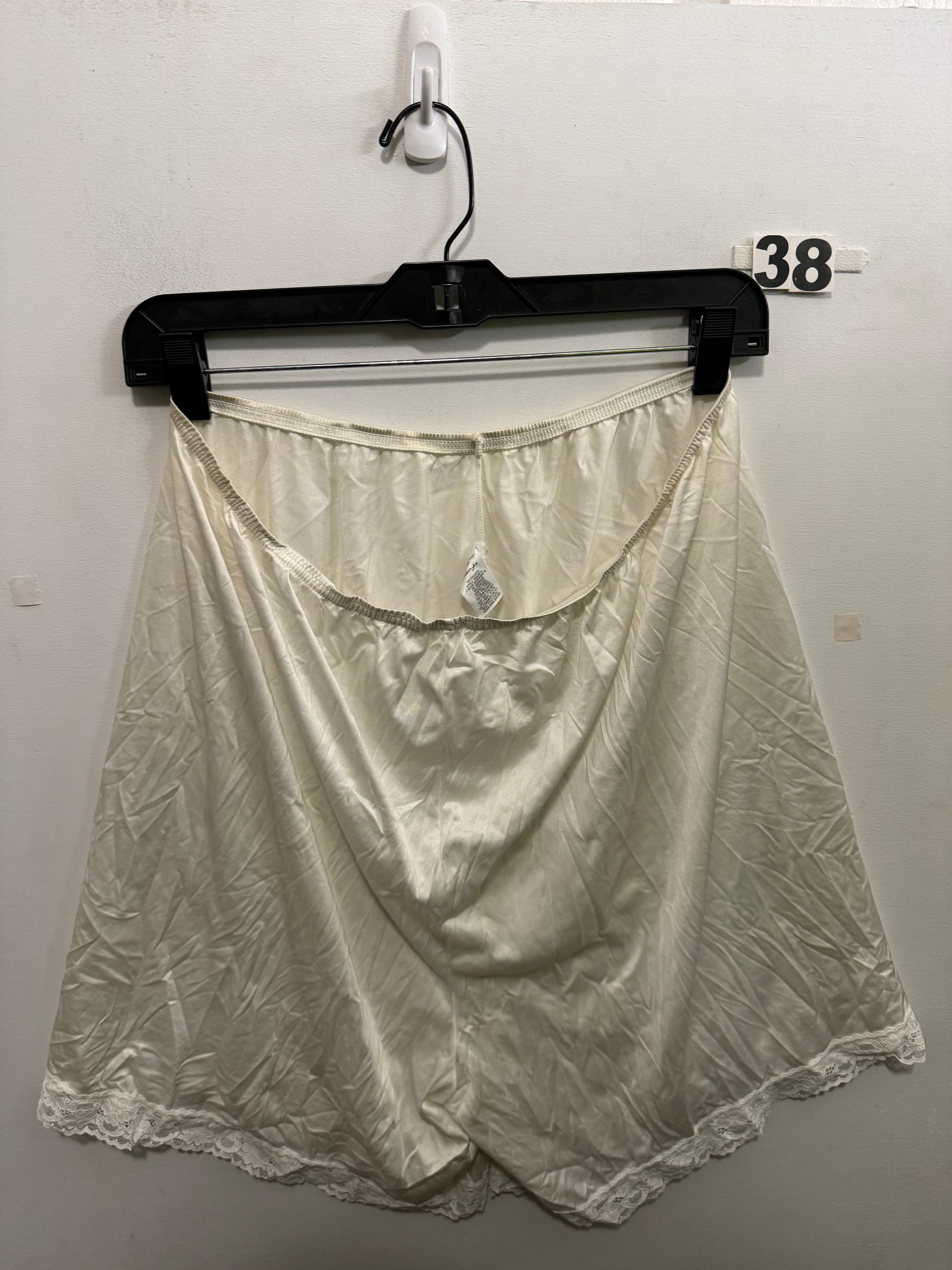 Women’s XL Vanity Fair Shorts