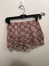 Load image into Gallery viewer, Women’s L Nobo Shorts
