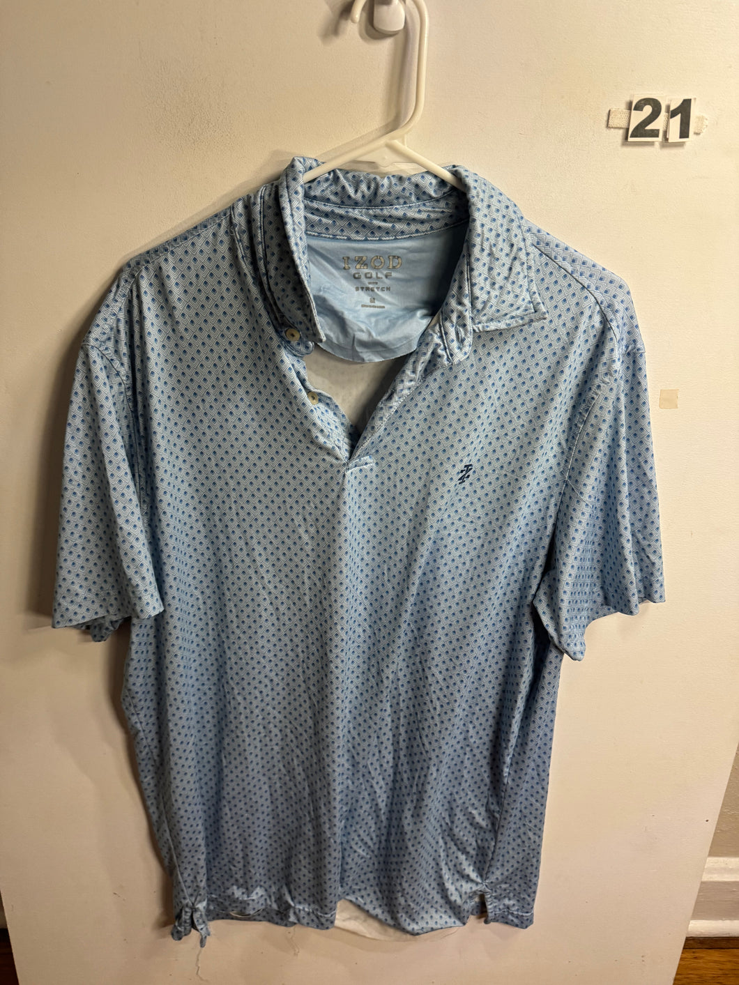 Men’s M Izod Shirt