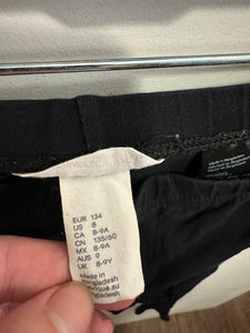 Women’s 8 H&M Pants