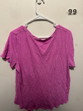 Load image into Gallery viewer, Women’s XL Old Navy Shirt
