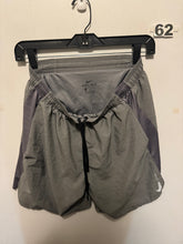 Load image into Gallery viewer, Men’s M Nike Shorts
