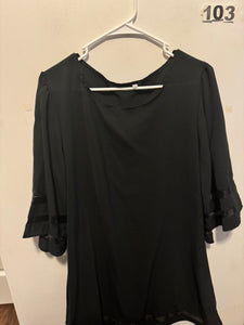 Women’s L Black Shirt