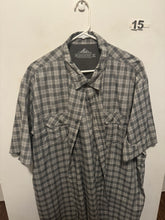 Load image into Gallery viewer, Men’s XL Croft &amp; Barrow Shirt
