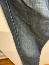 Load image into Gallery viewer, Men’s As Is 32/30 PdC Jeans
