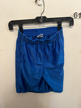 Load image into Gallery viewer, Men’s M Starter Shorts
