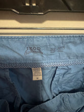 Load image into Gallery viewer, Men’s 32 Izod Shorts
