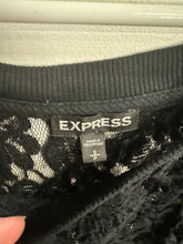 Load image into Gallery viewer, Women’s S Express Shirt
