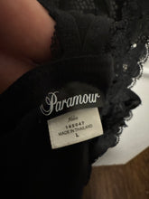 Load image into Gallery viewer, Women’s L Paramour Bra
