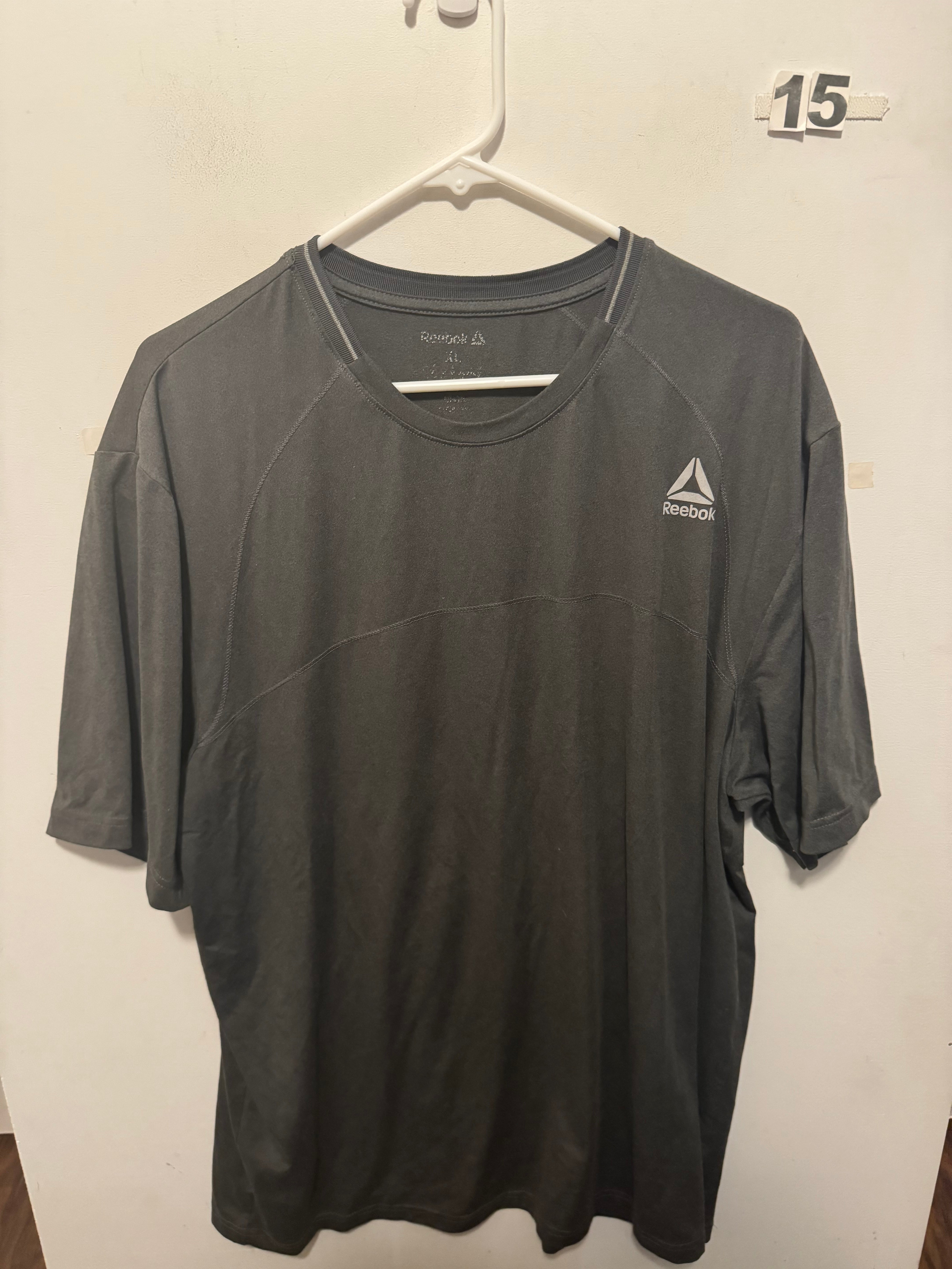 Men’s XL Reebok Shirt