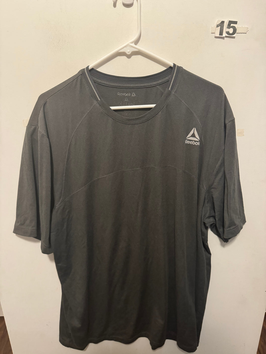 Men’s XL Reebok Shirt