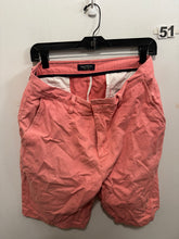 Load image into Gallery viewer, Men’s 32 Nautica Shorts
