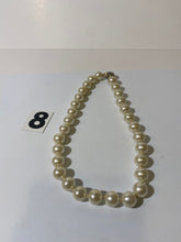 Load image into Gallery viewer, Pearl Choker Necklace
