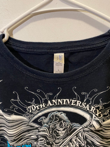 Men’s L Gildan Shirt