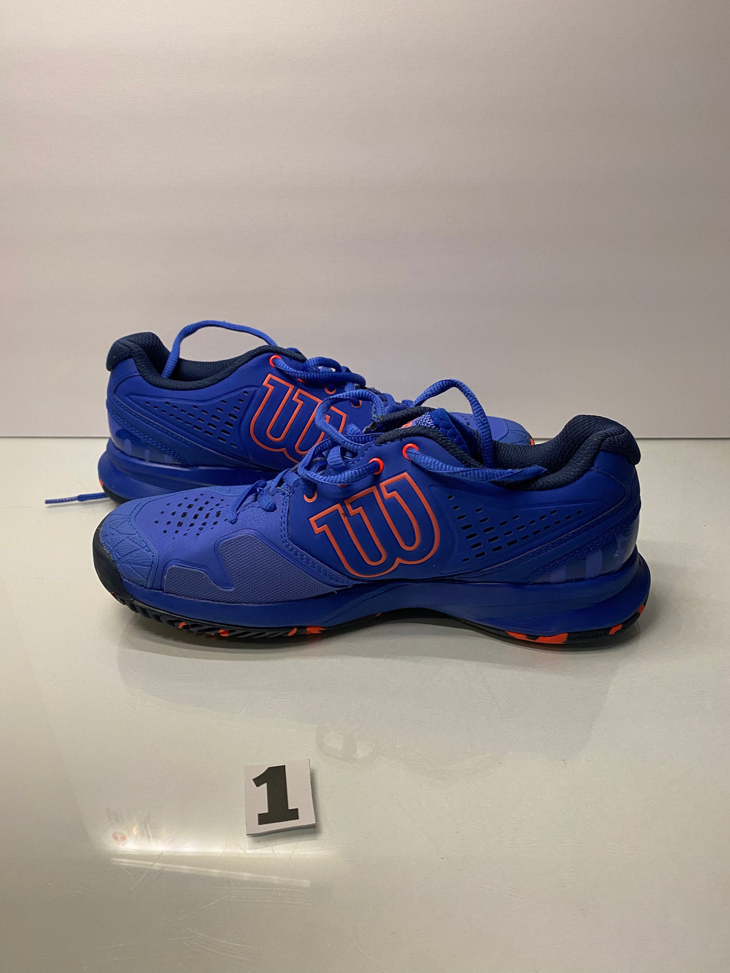 Shoes Size 6 Wilson