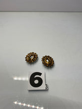 Load image into Gallery viewer, Green Earrings

