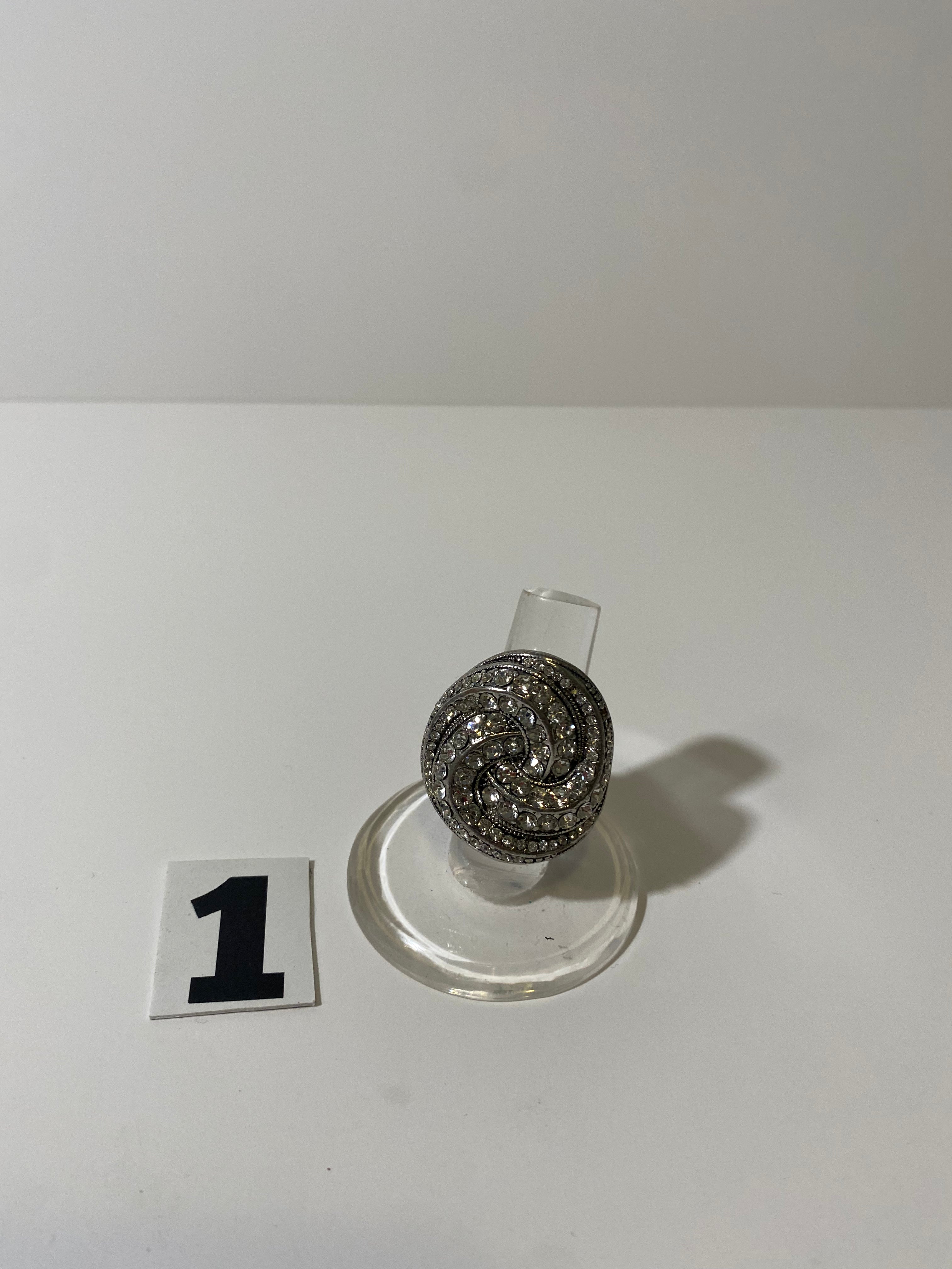 Silver Tone Ring OSFA