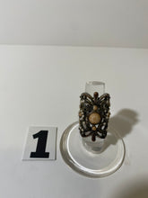 Load image into Gallery viewer, Silver Tone Ring

