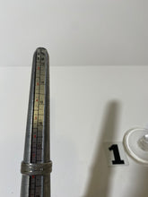 Load image into Gallery viewer, Silver Tone Ring
