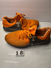 Load image into Gallery viewer, Shoes Size 12 1/2
