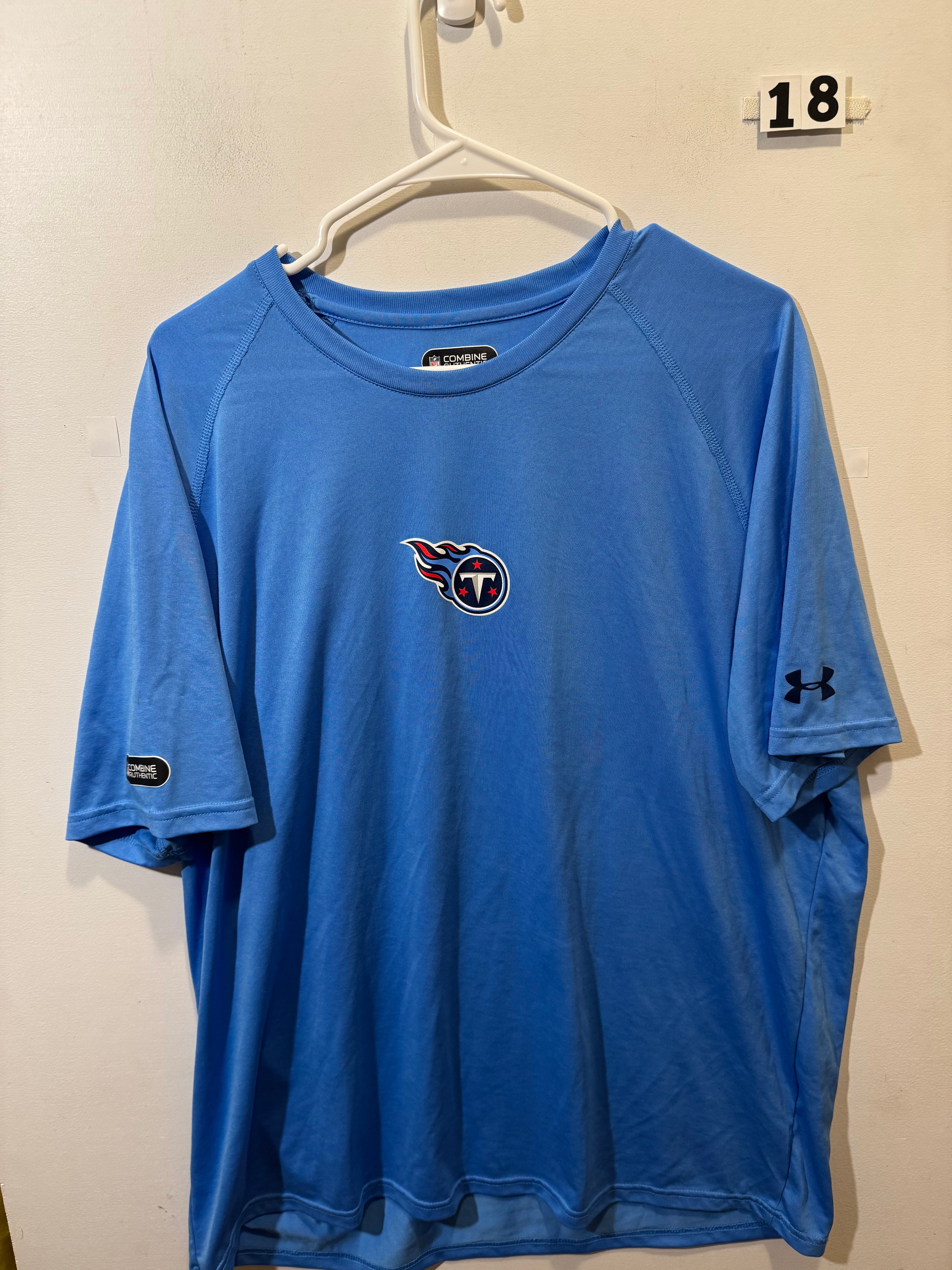 Men’s XL Under Armour Shirt