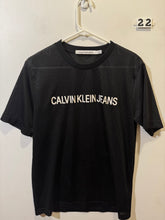 Load image into Gallery viewer, Men’s L Calvin Klein Shirt
