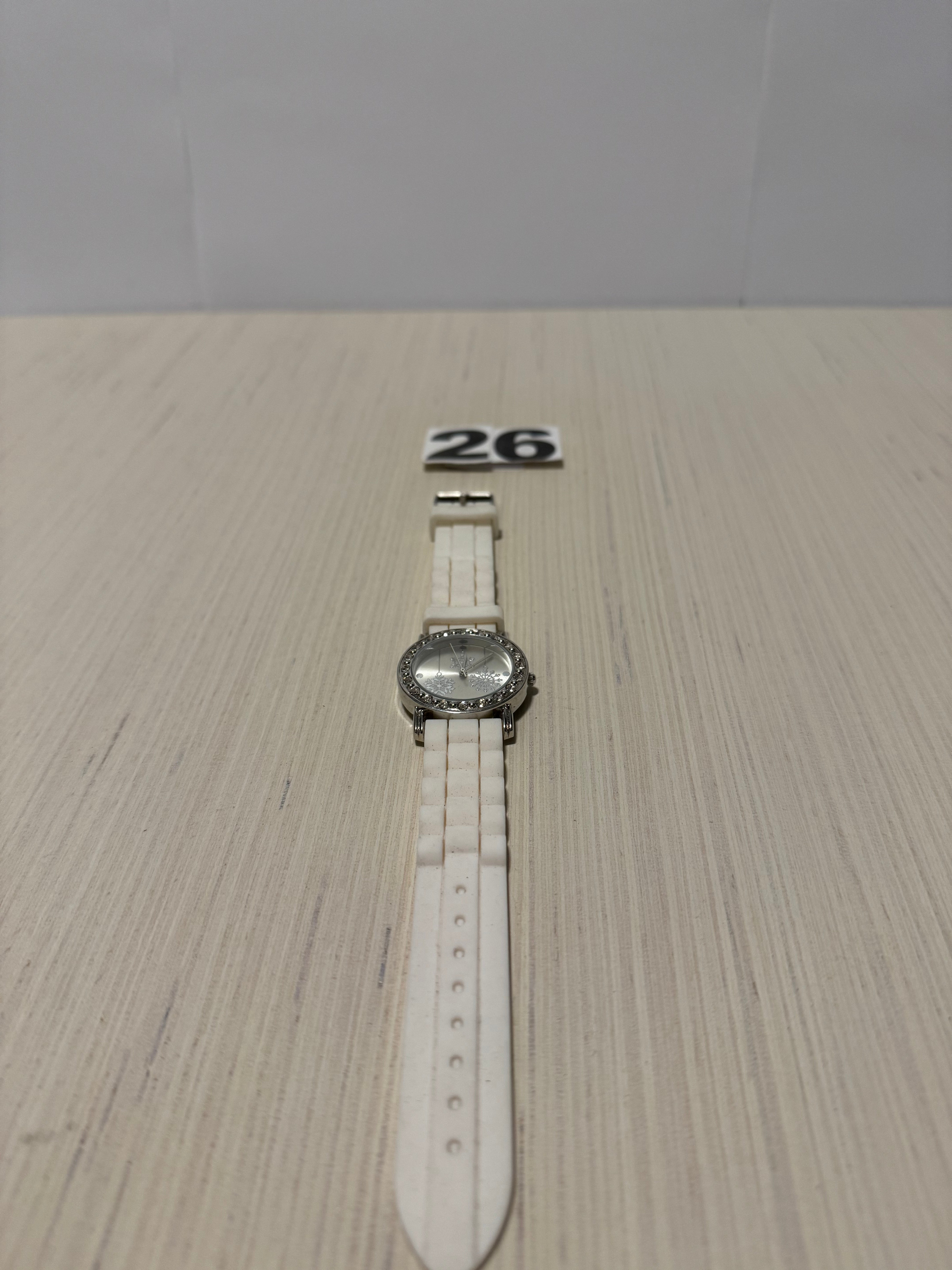 White Snoke Flake Watch