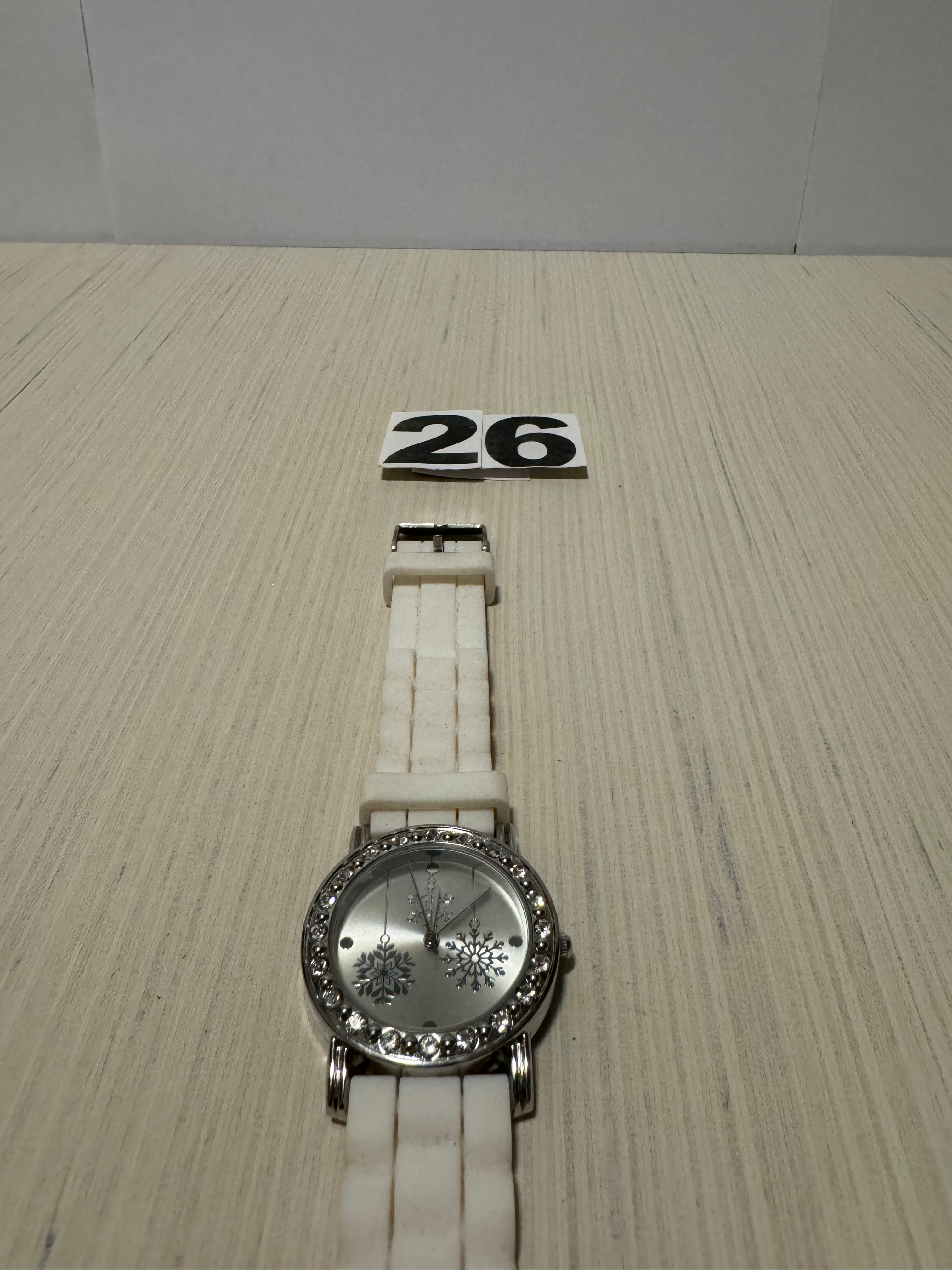 White Snoke Flake Watch