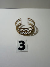 Load image into Gallery viewer, Golden Bracelet
