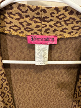 Load image into Gallery viewer, Women’s L Demading Jacket
