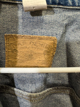 Load image into Gallery viewer, Women’s M Gap Jean Jacket
