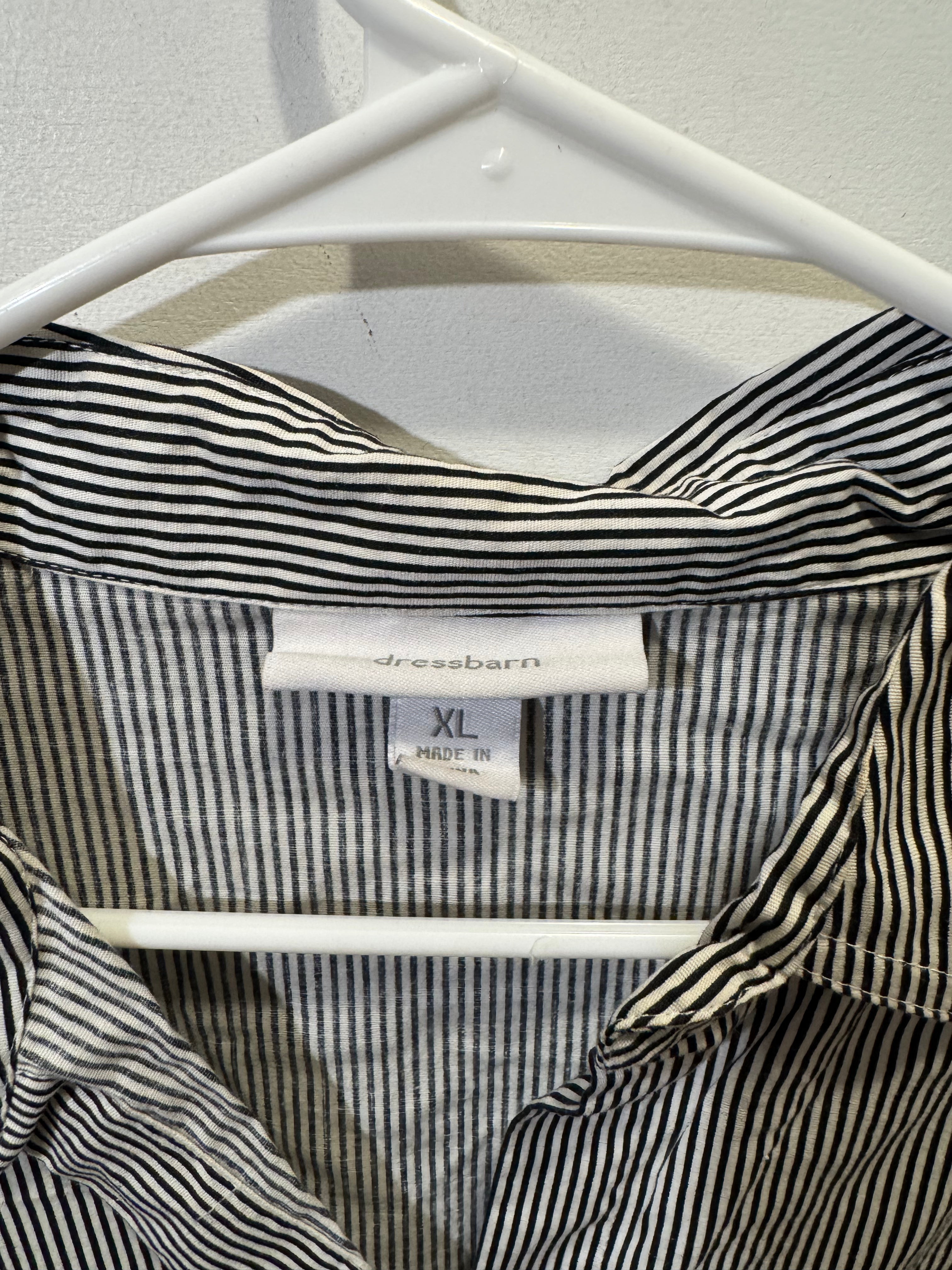 Women’s XL Dress Barn Shirt