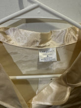 Load image into Gallery viewer, Women’s S Cabernet Shirt
