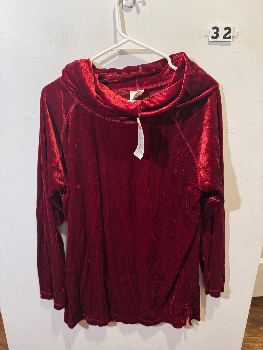 Women’s M Cabernet Jacket