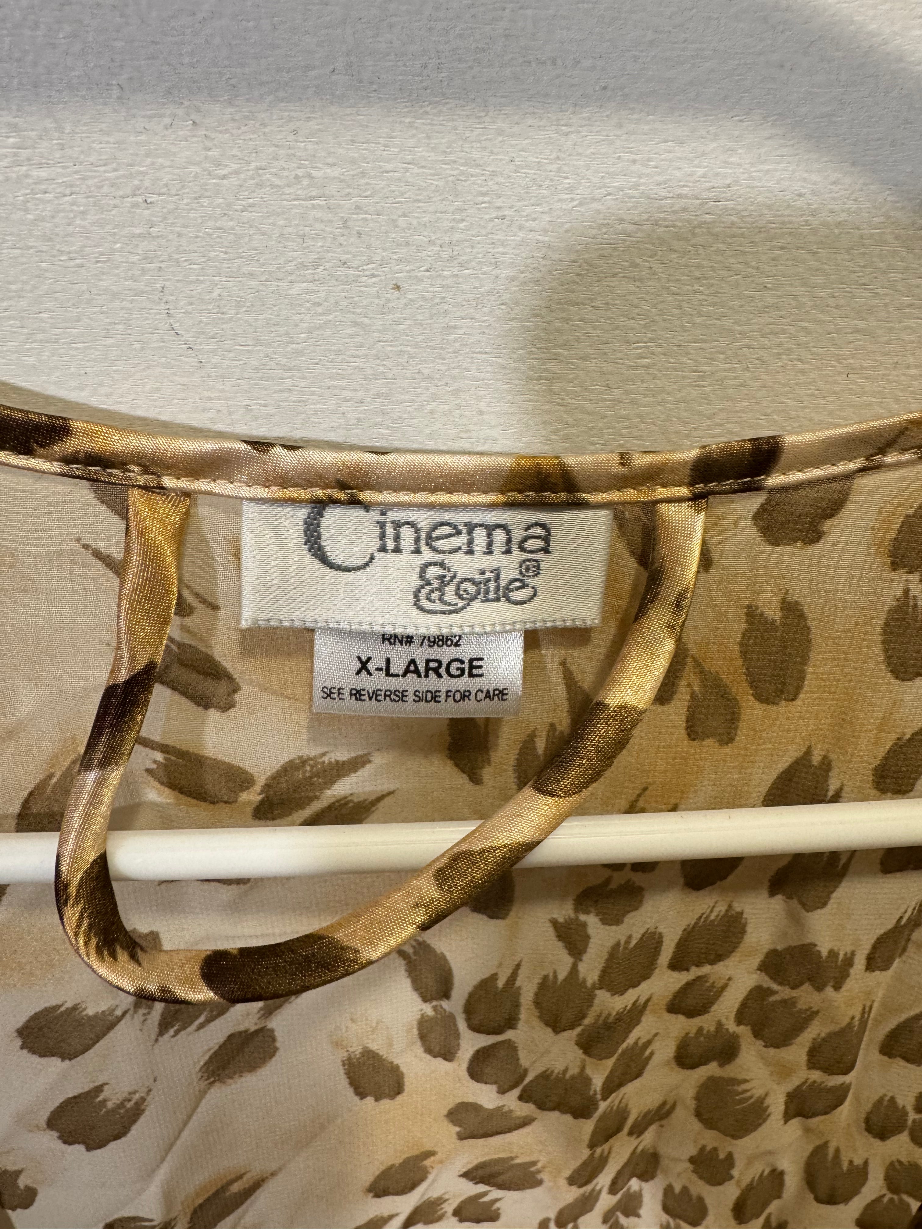 Women’s XL Cinema Robe Lingere