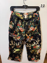 Load image into Gallery viewer, Women’s S Cruz Pants
