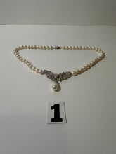 Load image into Gallery viewer, White Necklace
