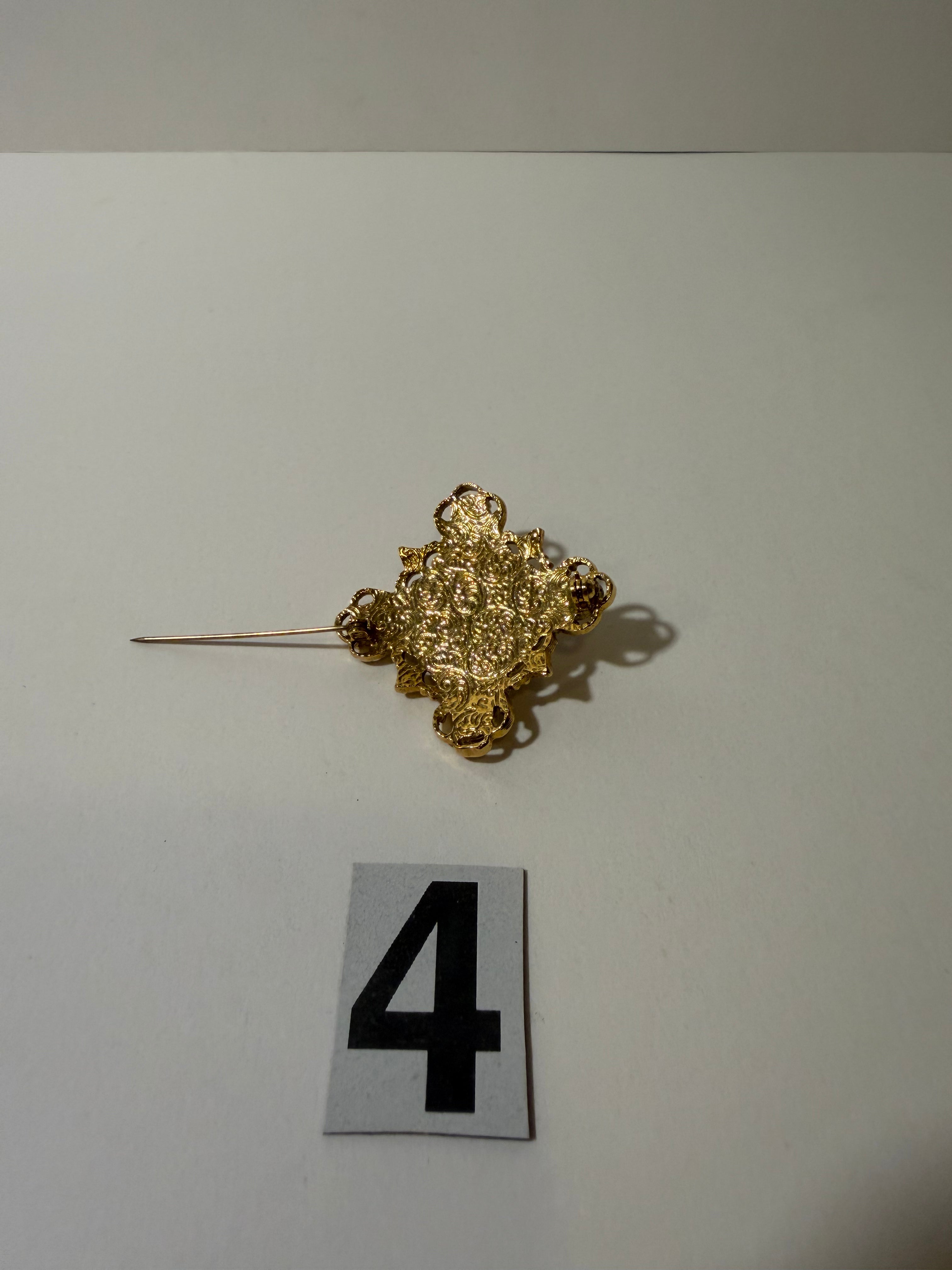 Golden Pin