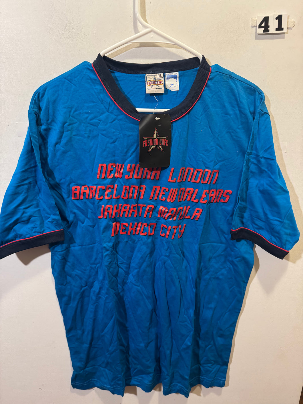 Men’s XL Fashion Cafe Shirt