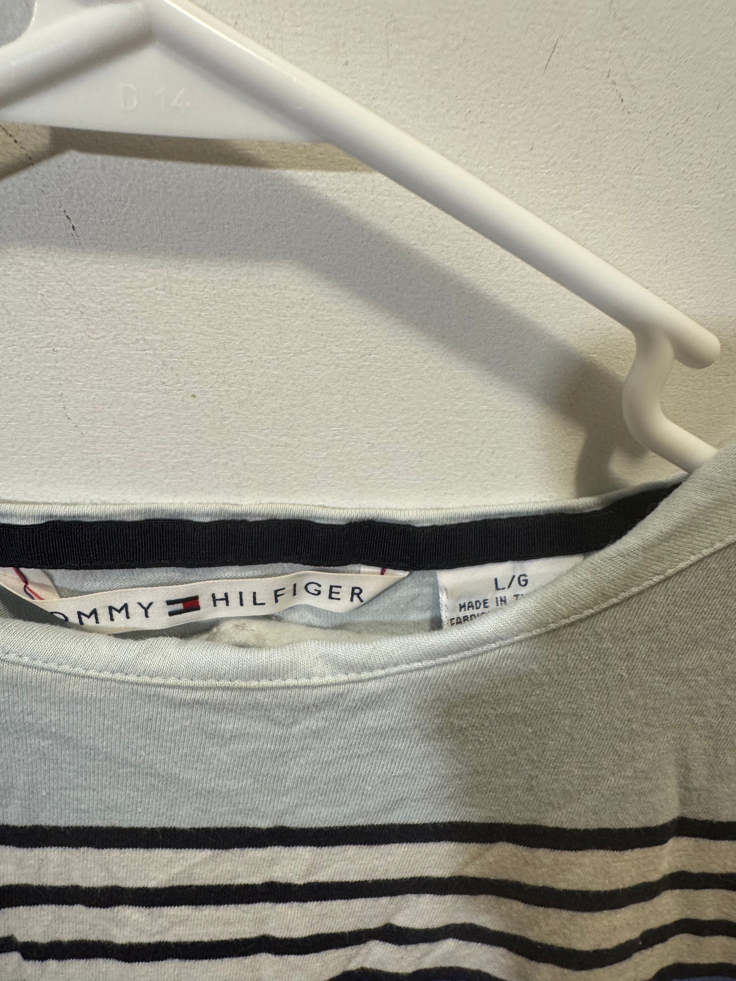 Women’s L Tommy Hilfiger Shirt