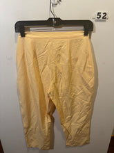 Load image into Gallery viewer, Women’s 7/8 Alyn Yellow Pants
