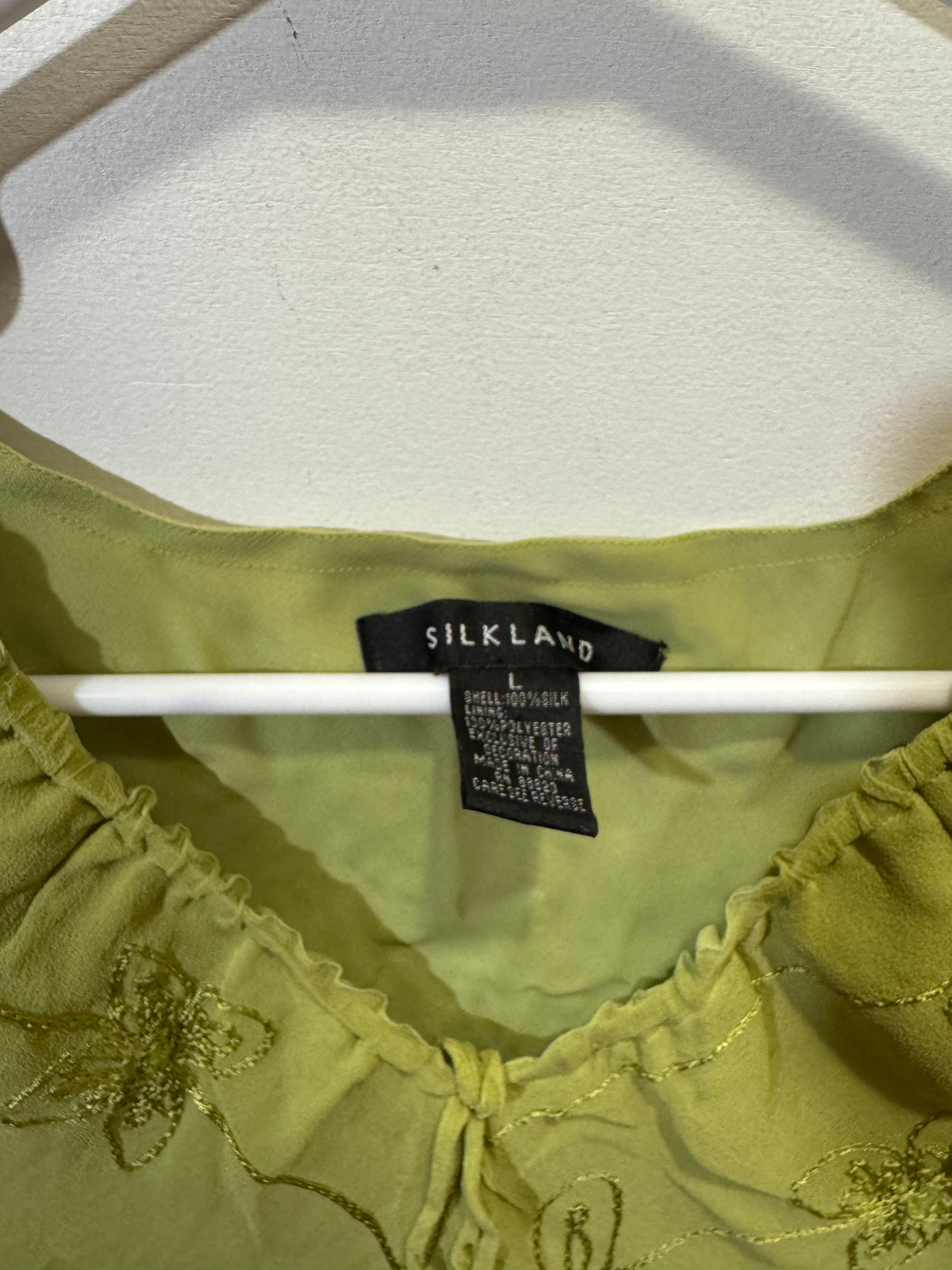 Women’s L SlikLand Shirt