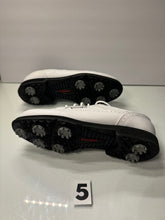 Load image into Gallery viewer, Shoes Size 6
