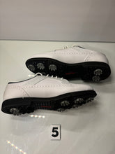 Load image into Gallery viewer, Shoes Size 6

