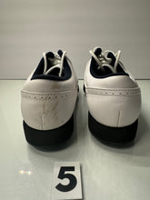Load image into Gallery viewer, Shoes Size 6
