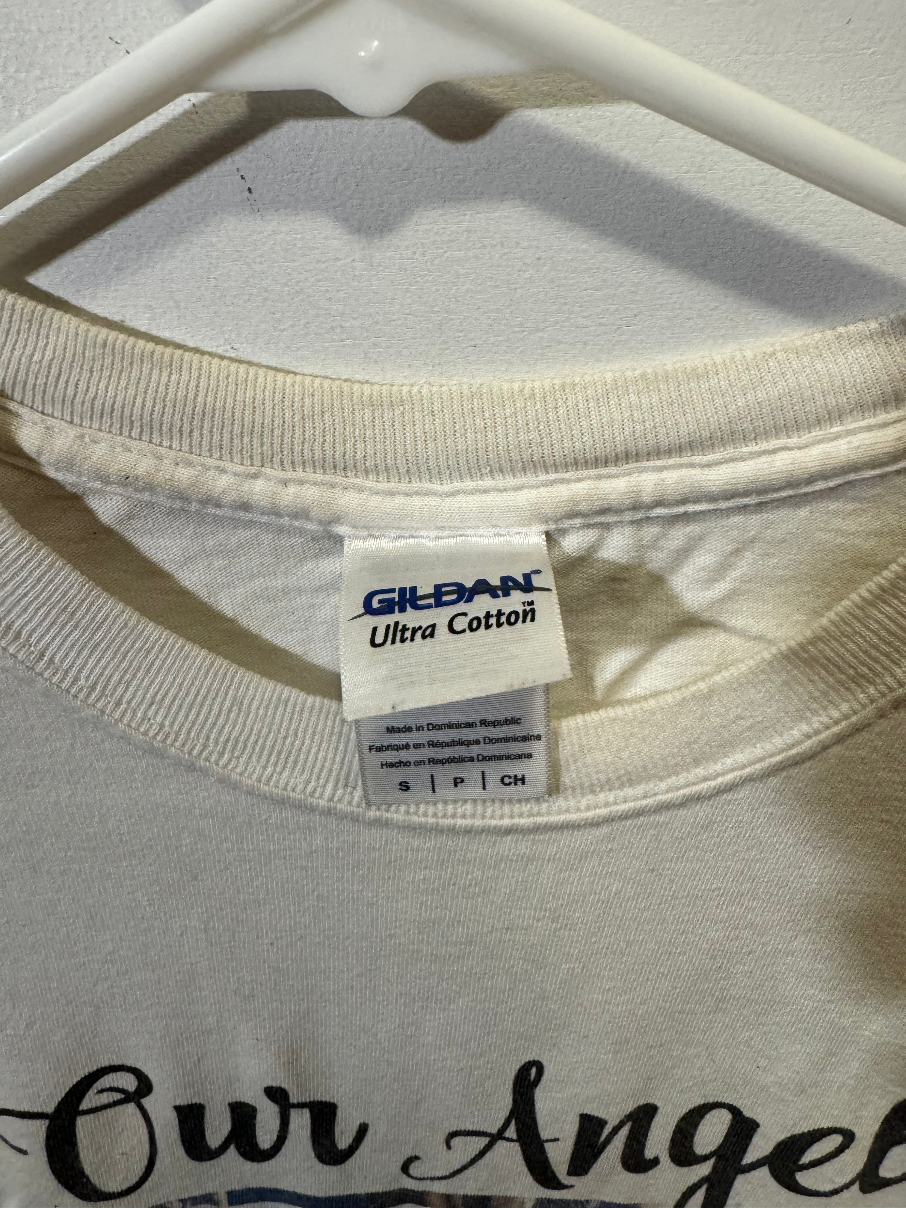 Men’s S Gildan Shirt